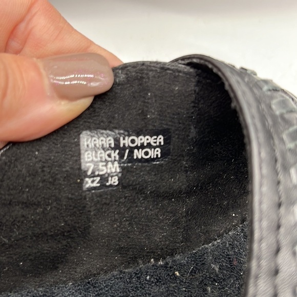 Earth Black Slip on Mules Sz 7.5. CM1870B - Picture 5 of 8